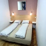 City Rooms Albergue *