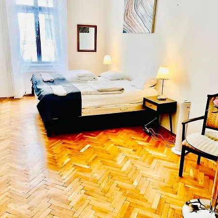 Ostello City Rooms *